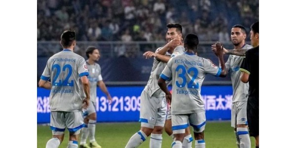 FC Schalke 04 ny sæson jersey debut